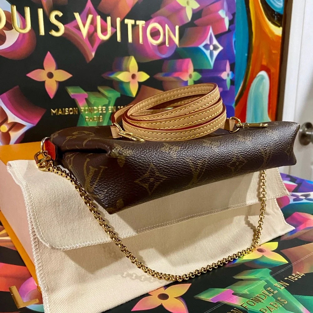 🍎🍎🍎Authentic Louis Vuitton Pallas Clutch Crossbody Bag in Monogram
